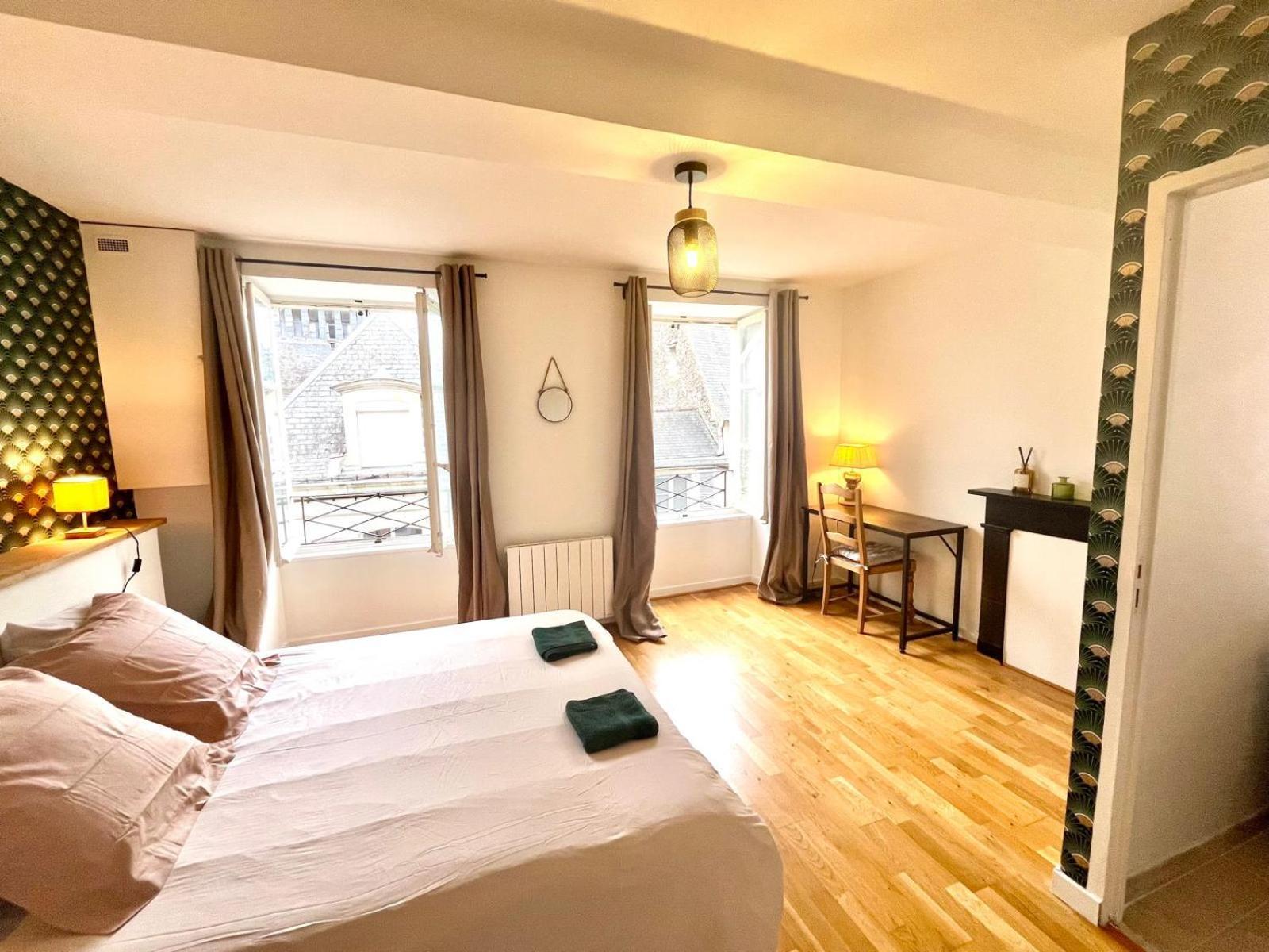 Petit Appartement Centre Historique Laval Laval  Extérieur photo